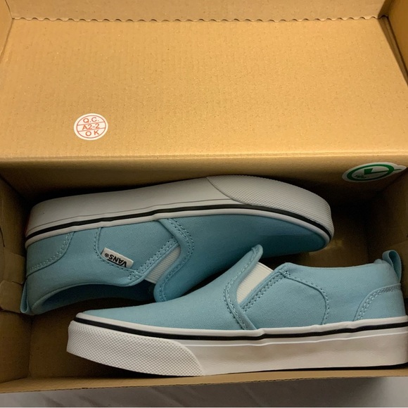 Vans Crystal Blue Unisex Canvas Slip-Ons - Picture 2 of 5
